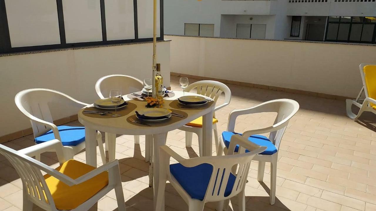 T2 Tahíti - Terraço, Familiar, Garagem, Wifi Quarteira Exterior foto